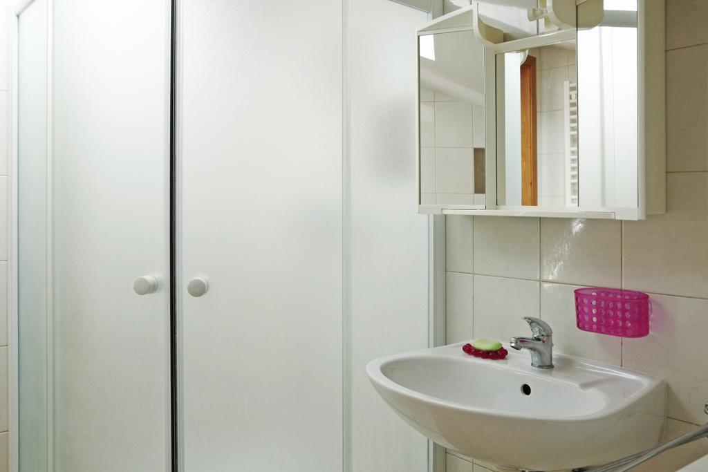 Peachy House Appartement Rijeka Kamer foto