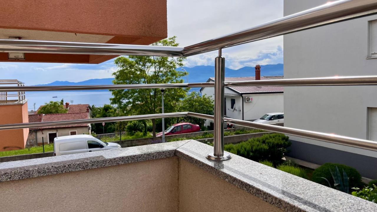 Peachy House Appartement Rijeka Buitenkant foto