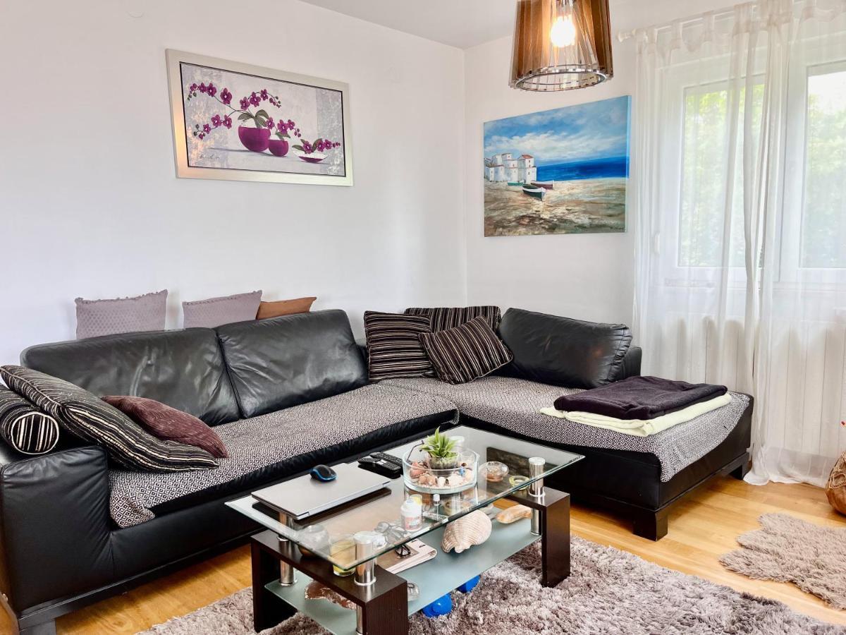 Peachy House Appartement Rijeka Buitenkant foto