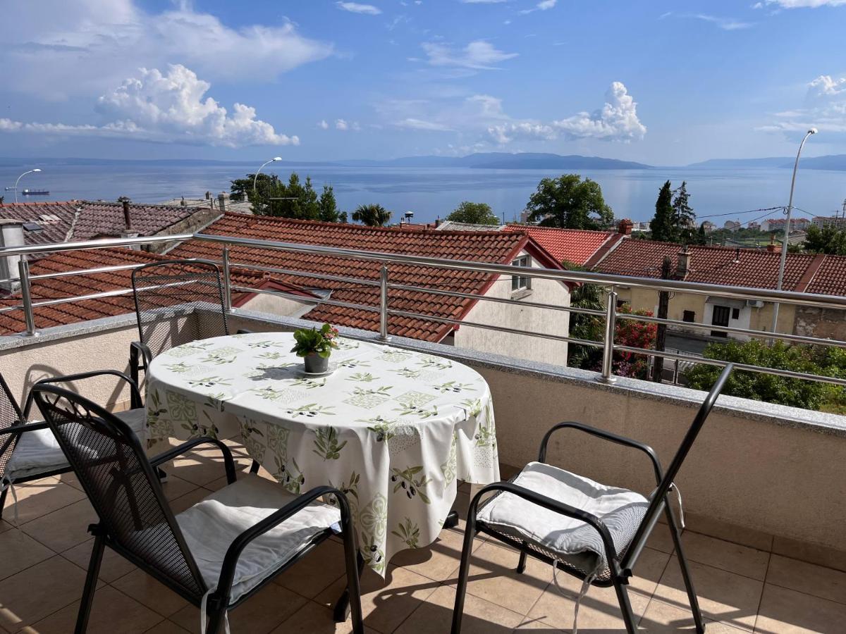 Peachy House Appartement Rijeka Buitenkant foto