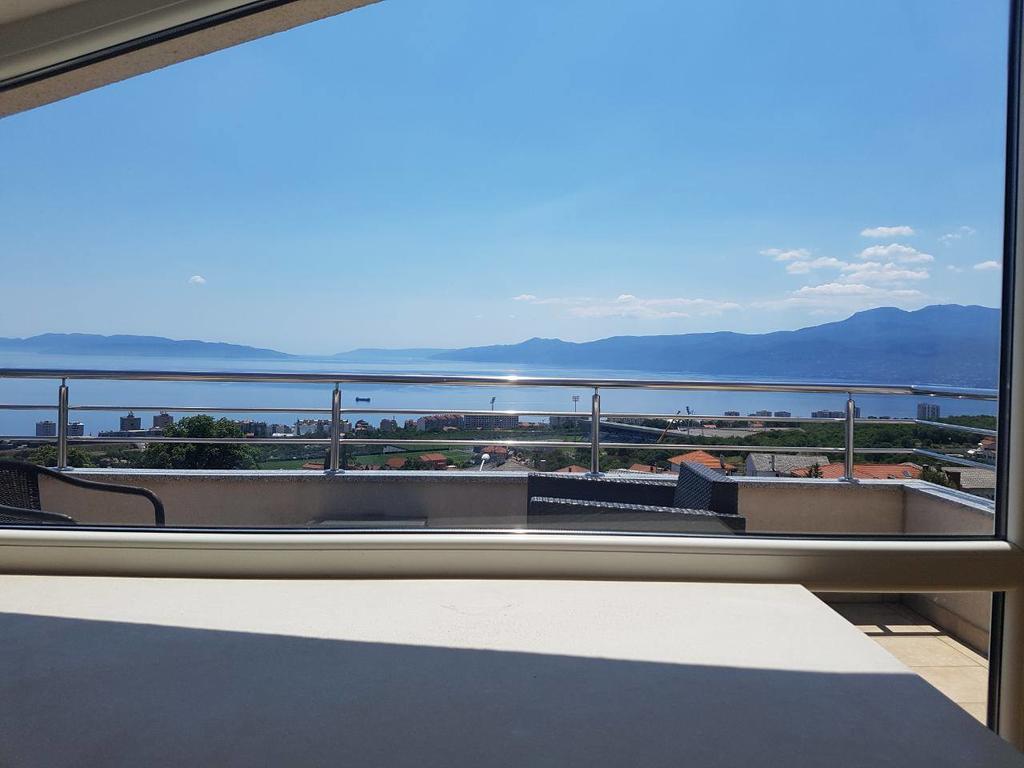 Peachy House Appartement Rijeka Buitenkant foto